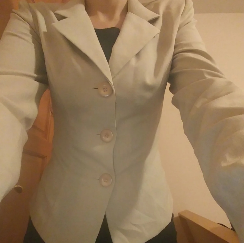 NWOT XOXO fitted small light beige blazer jacket